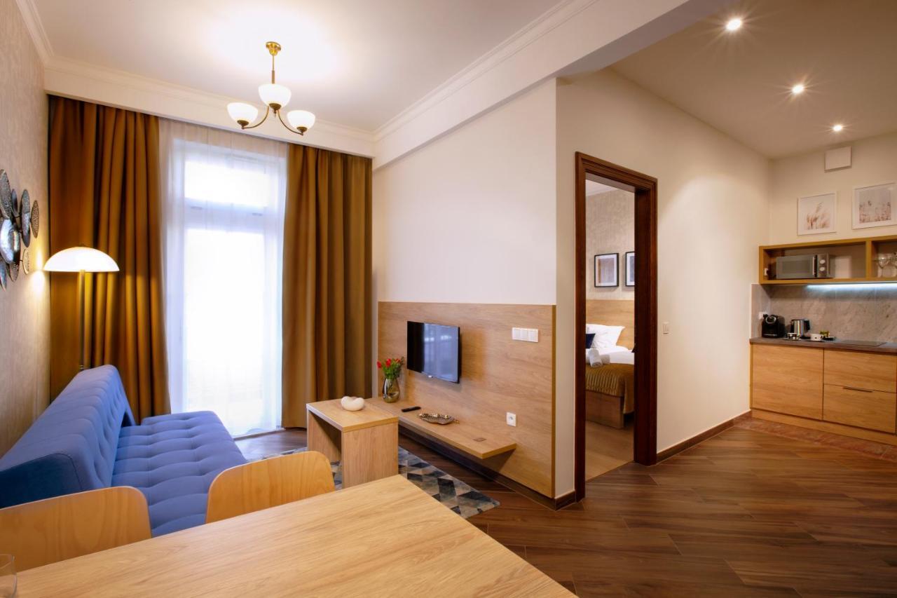 Portal House Apartahotel