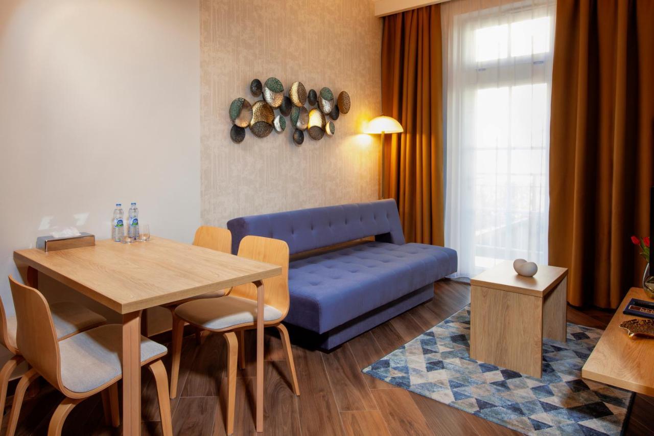 Portal House Apartahotel